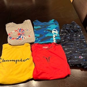 Boy’s medium Champion T-shirt Lot